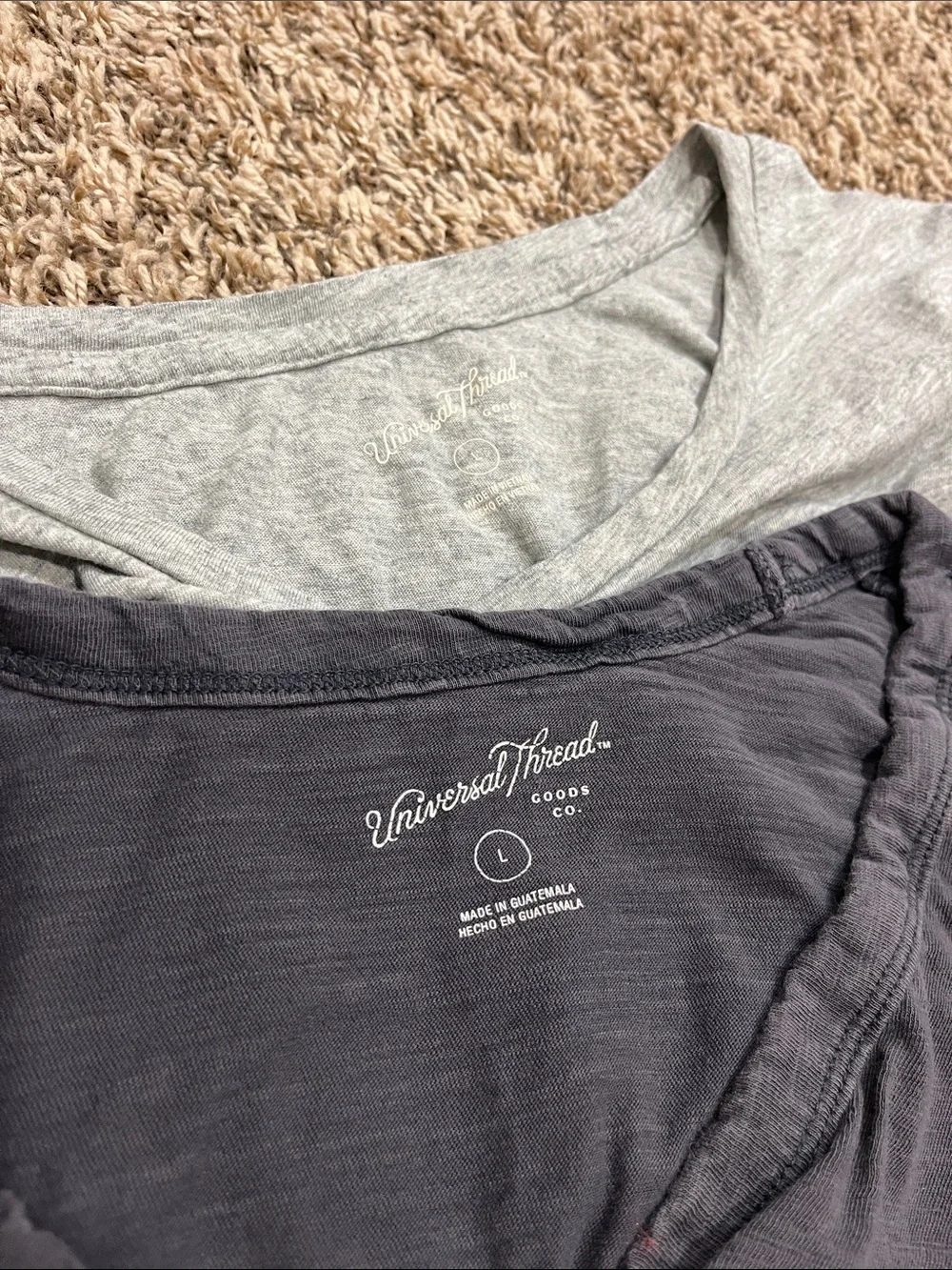 UNIVERSAL THREAD tops - Picture 2 of 5